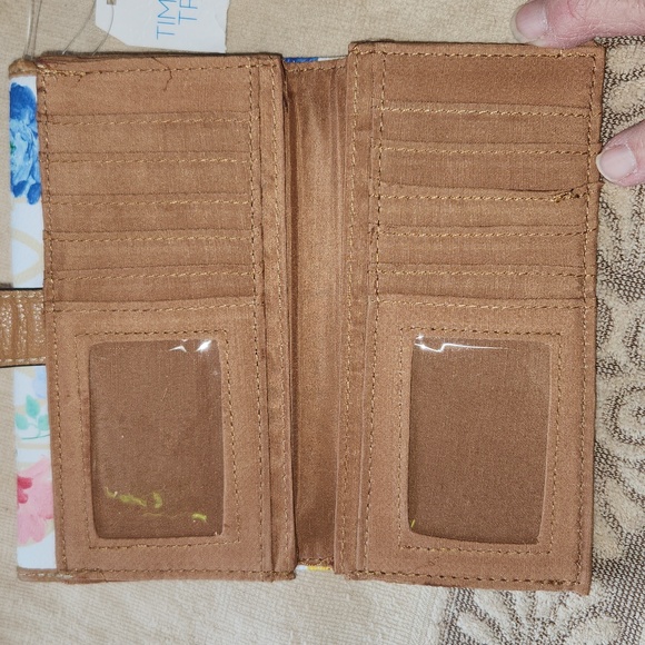 Bindle Of Wallets - Picture 10 of 16